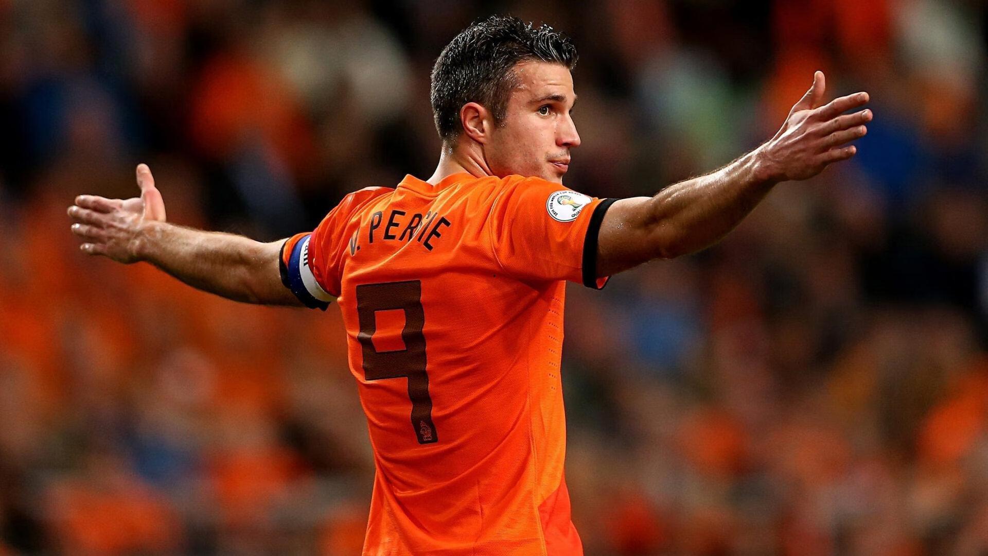 德布劳内荣膺2022/23赛季英超金饼奖,传球艺术再铸传奇